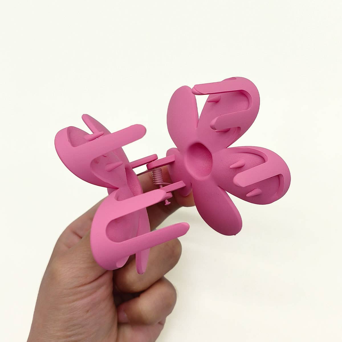 Matte Floral Hair Claw Clip–Cute & Strong Hold