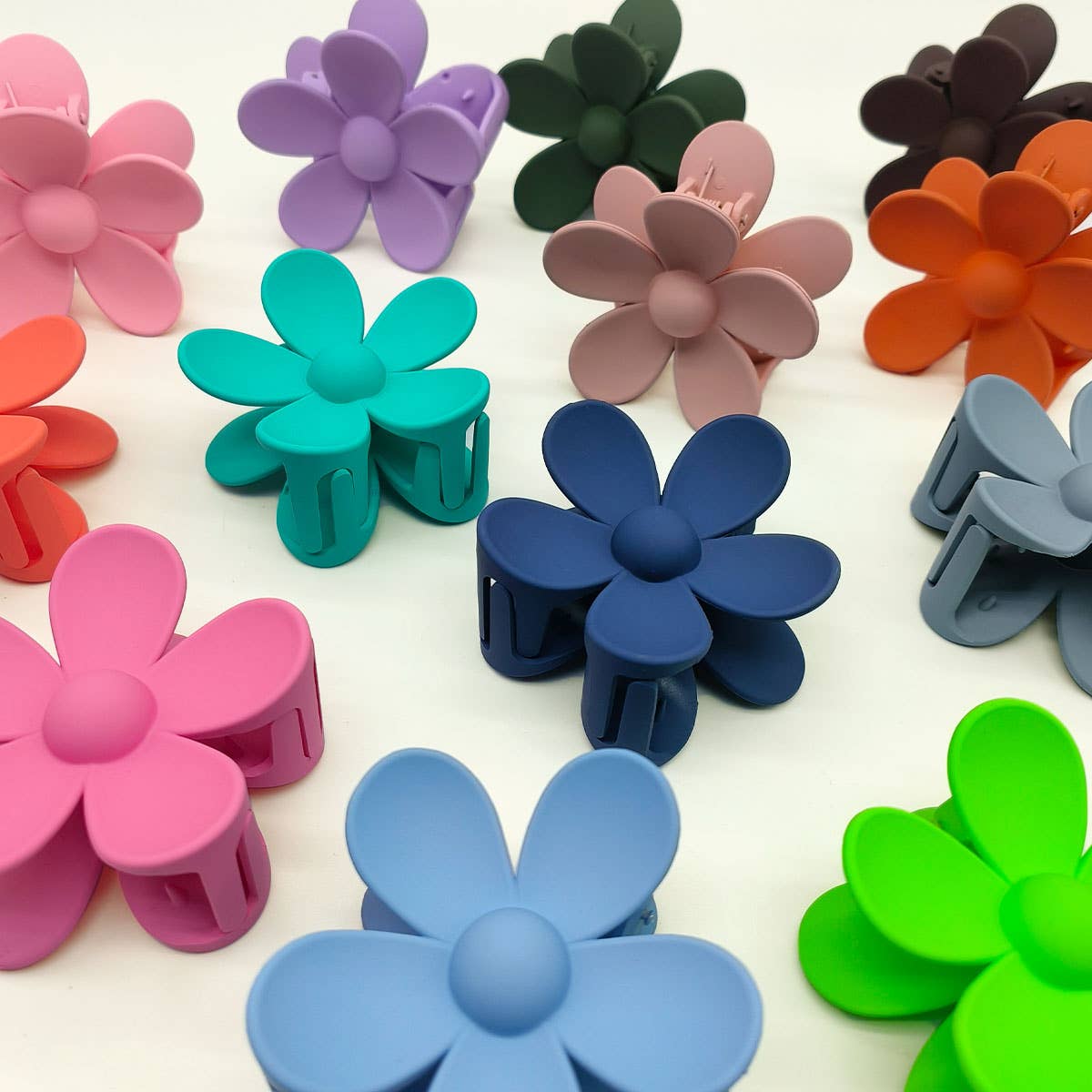 Matte Floral Hair Claw Clip–Cute & Strong Hold