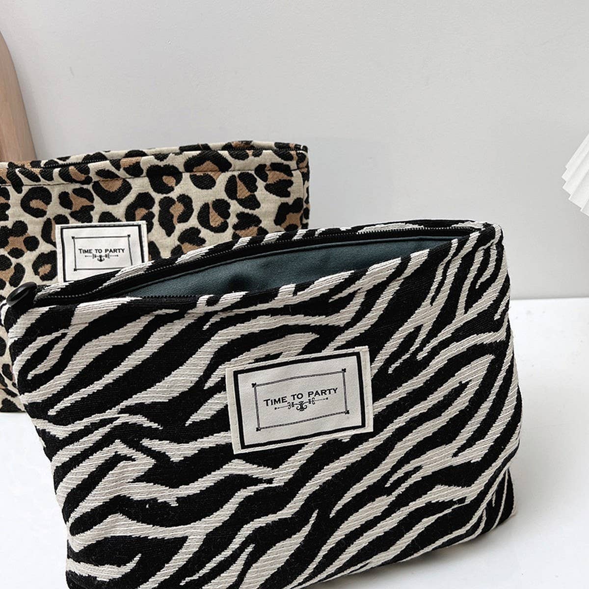 LEOPARD LARGE CAPACITY MAKEUP BAG STORAGE BAG
